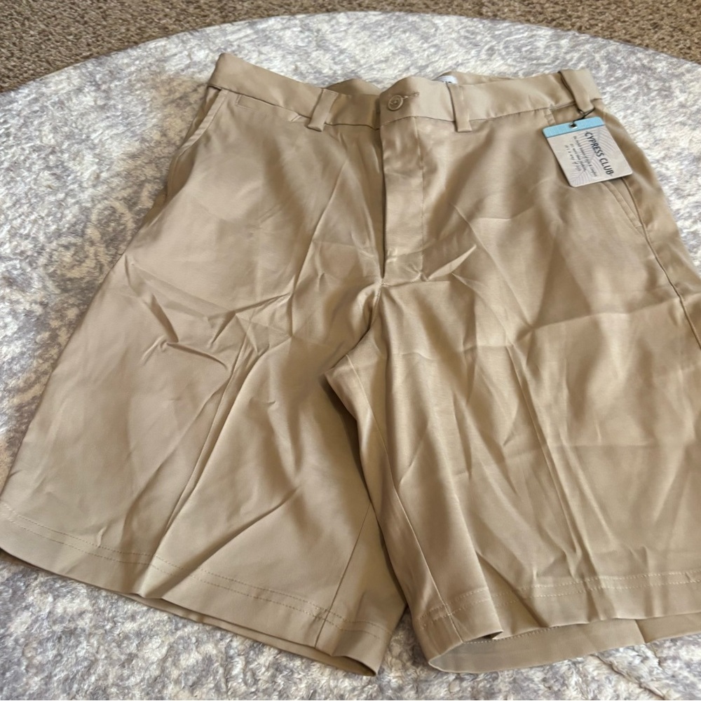 Classic Tan Flat Front Men's Shorts — NWT